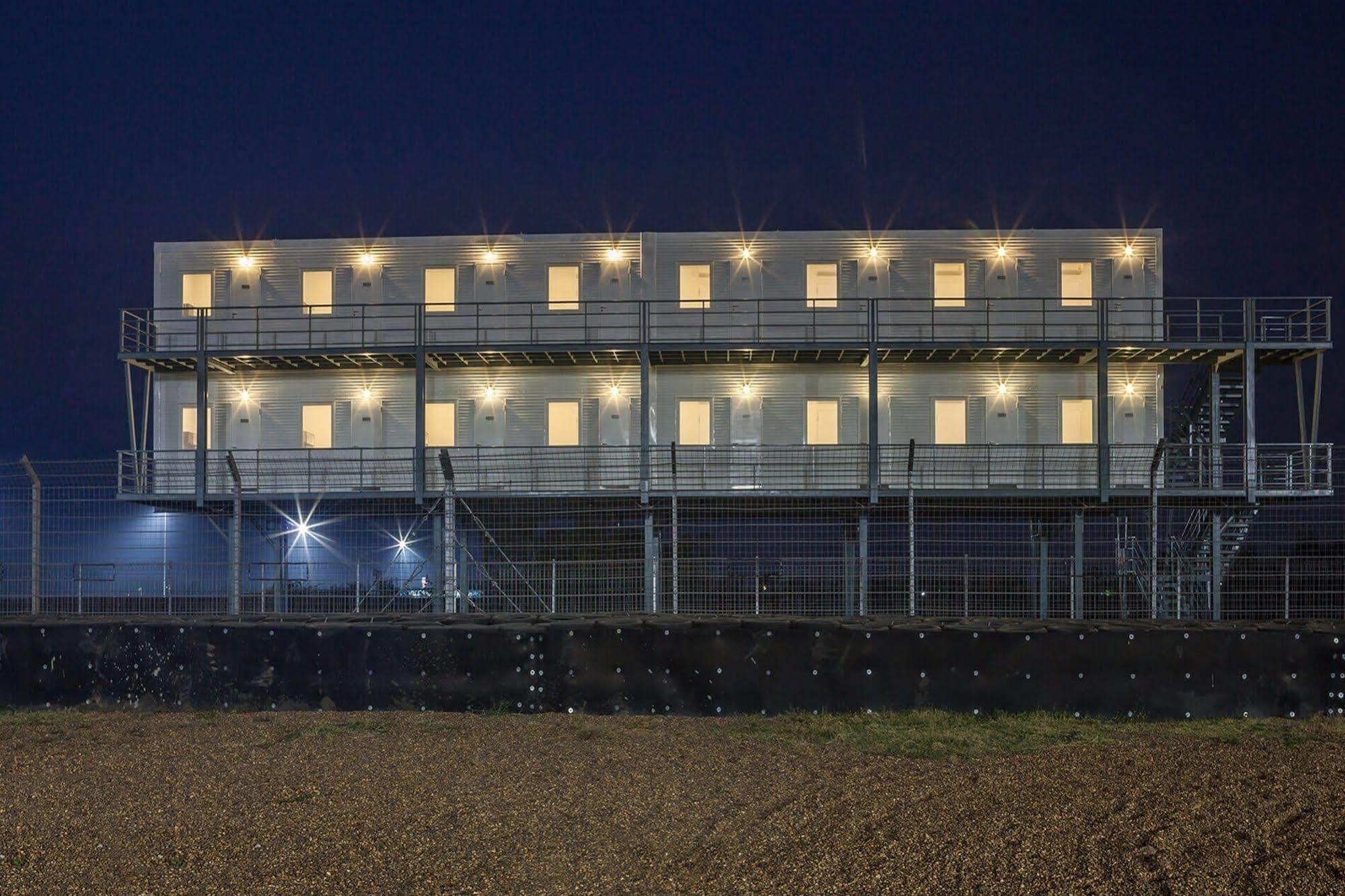 Bric Box Hotel Buriram Bagian luar foto